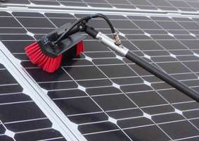 Zonnepanelen reinigen